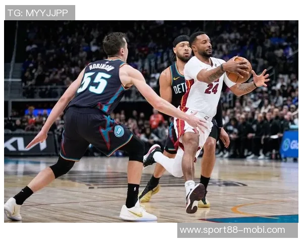 鲍威尔全场最高26分难救球队罚球完美5中5却难挽败局